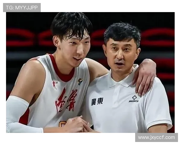 杜锋再度执掌球队展现独特战术智慧引领中国男篮重回巅峰之路