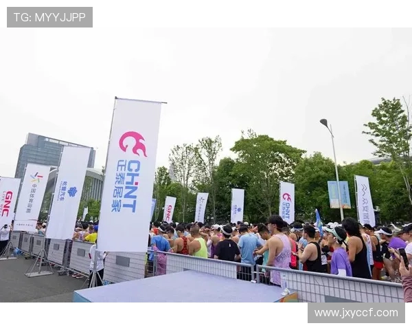 杭州街舞队在城市马拉松中的拼搏故事与奋斗精神展现