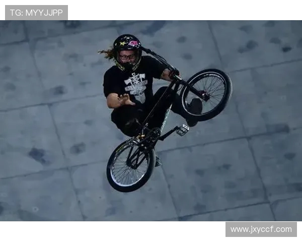 深圳街舞队在极限运动会中以62分稳居积分榜首位