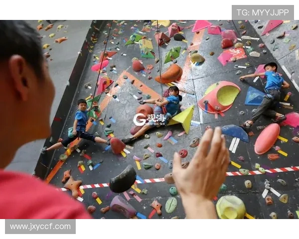 重庆攀岩队在极限运动嘉年华中的心理素质表现分析与点评 重庆攀岩队在极限运动嘉年华中的心理素质表现分析与点评
