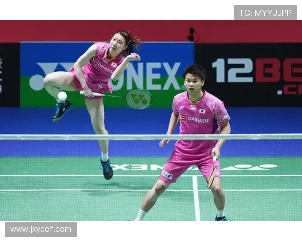 重庆羽毛球队与武汉羽毛球队赛后复盘分析双方配合与战术执行的关键因素