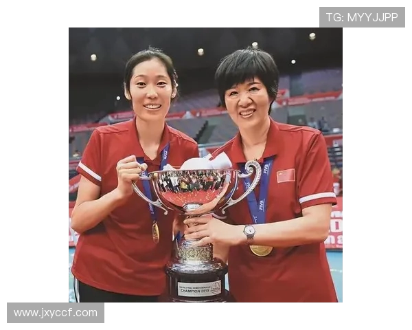 中国女排力克巴西晋级世界杯决赛 郎平：团队协作是胜利关键