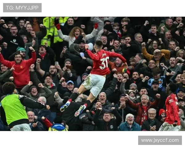 奥斯纳布鲁克迎战曼联期待精彩对决双方球迷热情高涨助阵球队争胜 奥斯纳布鲁克迎战曼联期待精彩对决双方球迷热情高涨助阵球队争胜